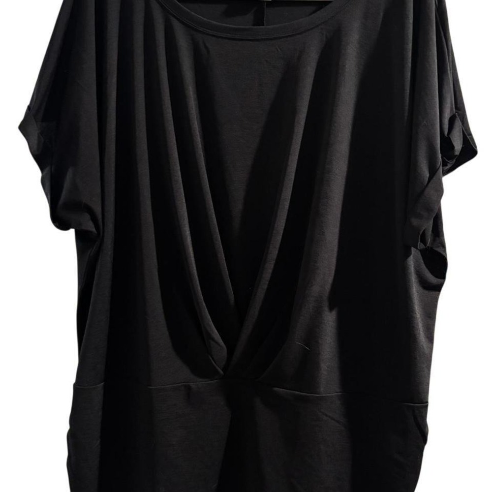 Black Cato short sleeve top with front detail
Size 22/24